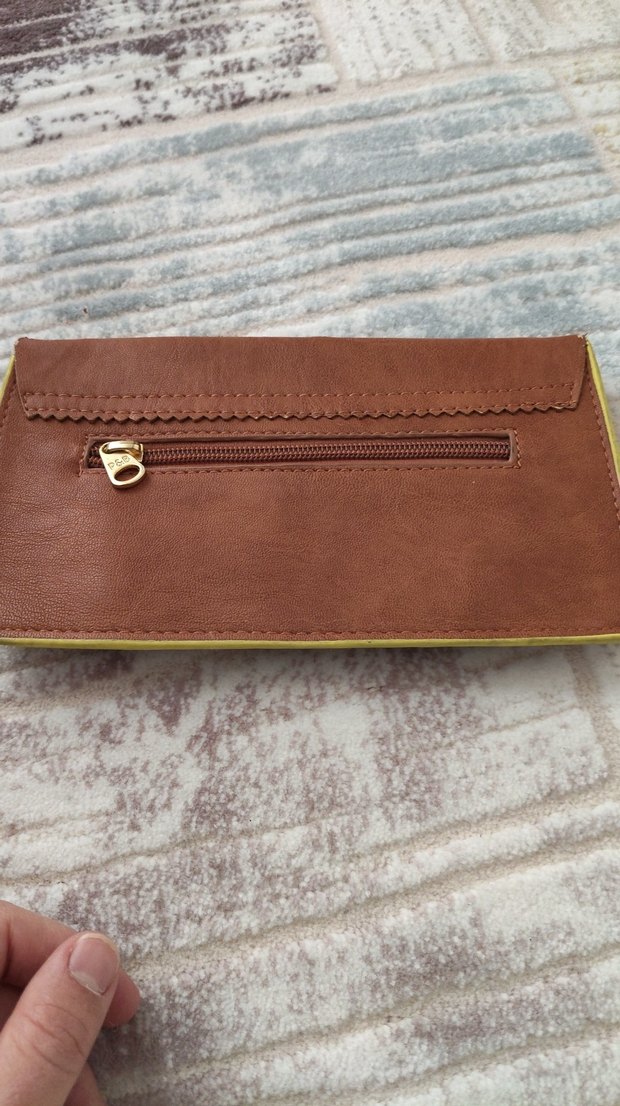 Kahverengi Deri Tokalı Kadın Portföy Çanta - Görsel 2