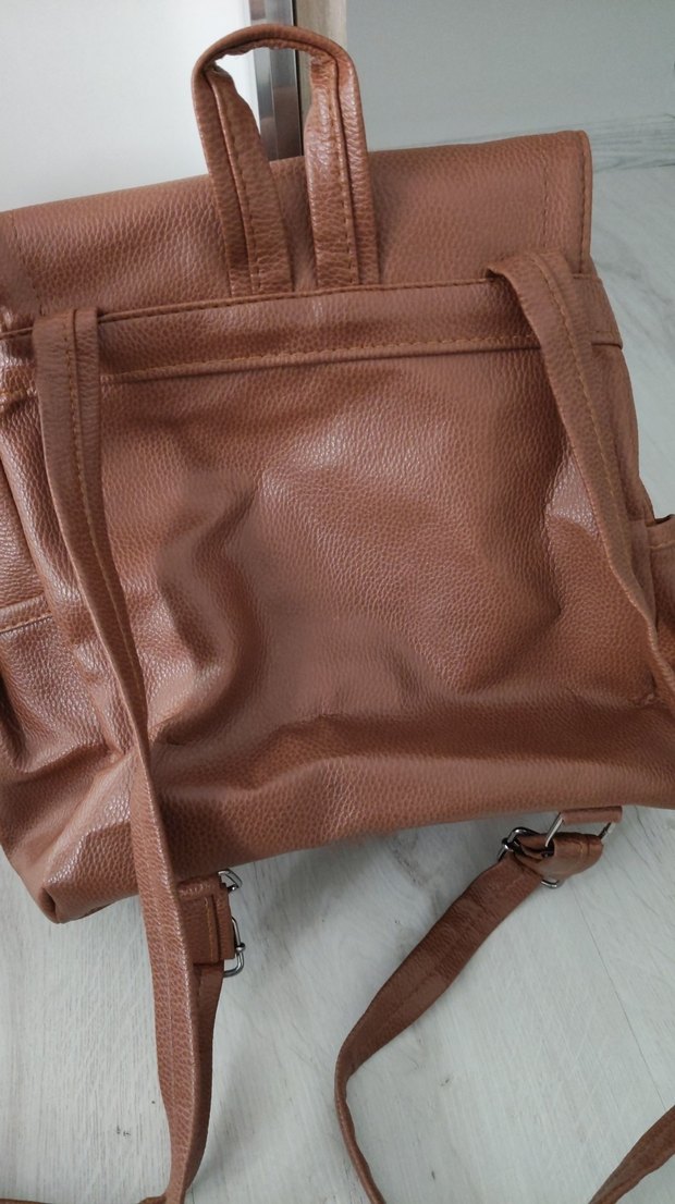 Kahverengi Deri Kadın Sırt Çantası - Görsel 2
