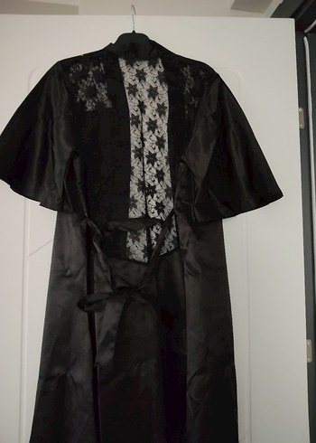 Kadın Uzun Siyah Gotik Bornoz - Görsel 3