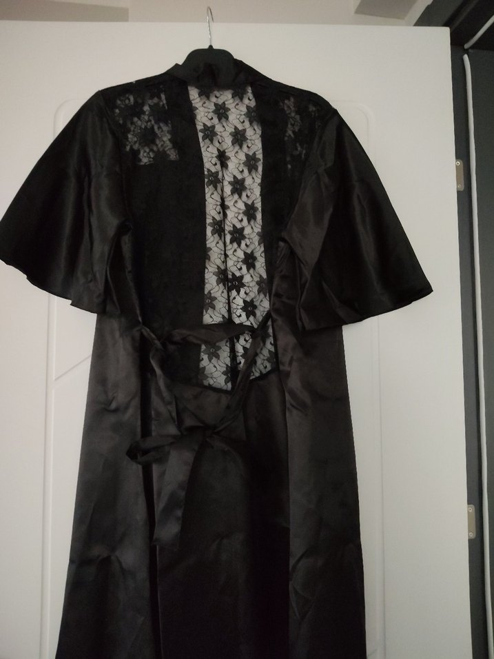 Kadın Uzun Siyah Gotik Bornoz - Görsel 3