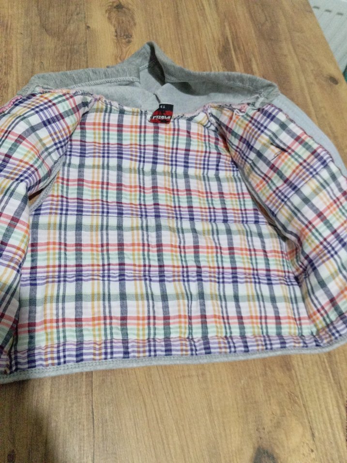 Kız Çocuk Pembe Nakışlı Kapüşonlu Yelek - Görsel 2