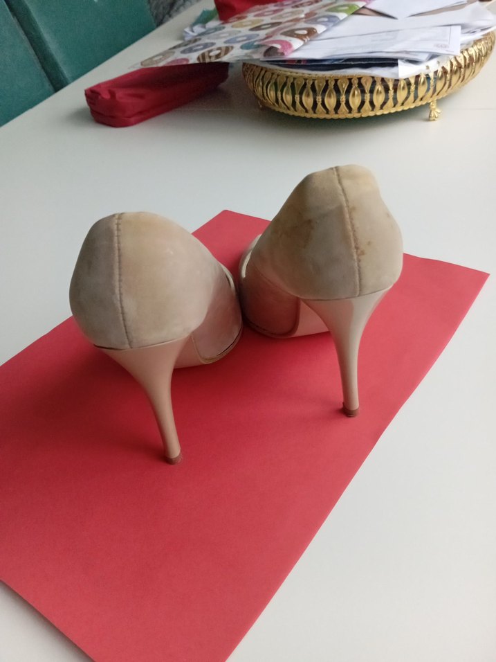 Bej Süet Stiletto Topuklu Kadın Ayakkabı - Görsel 3