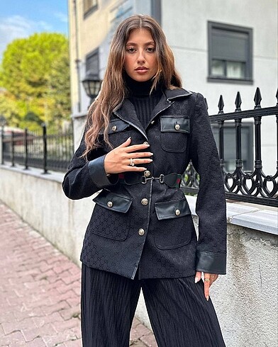 s Beden siyah Renk Gucci astarlı mont