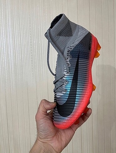 Nike EFSANE SERİ CR 7 KRAMPON