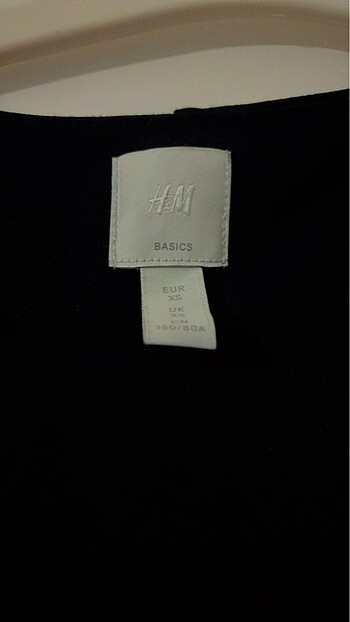H&M Sade siyah elbise
