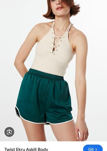 Twist Beyaz Dantel Detaylı Halter Yaka Mini Süet Crop Top
