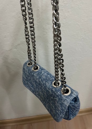Zincir Detaylı Mavi Denim Kadın Çanta - Görsel 4