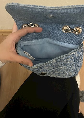 Zincir Detaylı Mavi Denim Kadın Çanta - Görsel 5