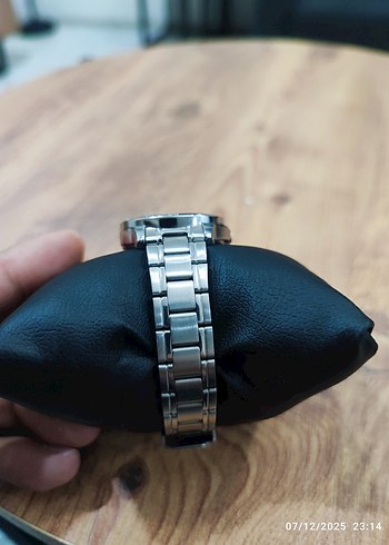 Gri Klasik Kadın Kol Saati - Görsel 3