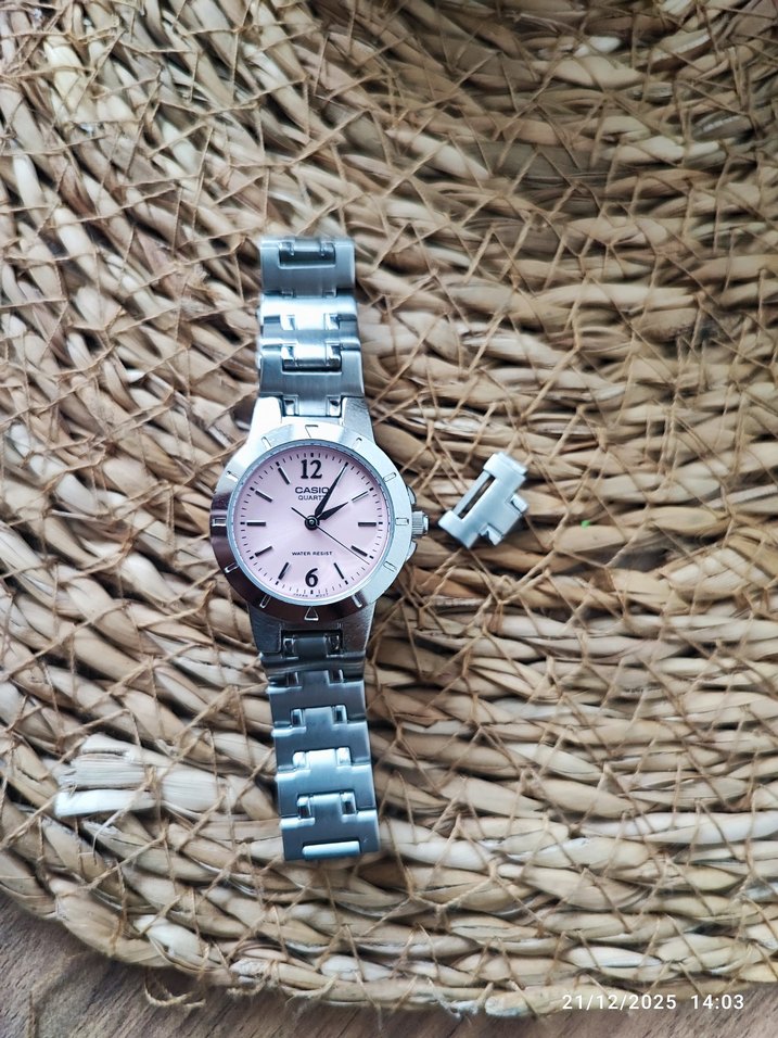 Casio Pembe Minimalist kadın Saati - Görsel 2