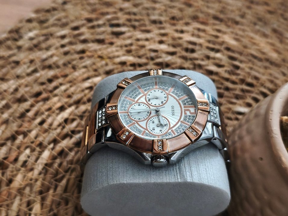 orijinal guess kadın saati - Görsel 2