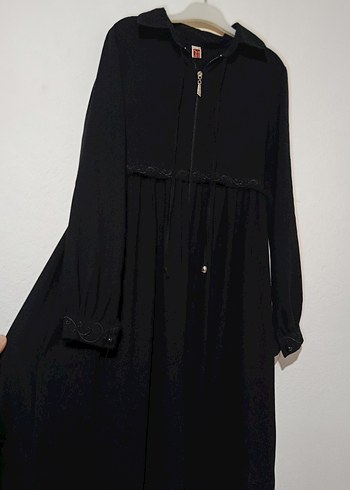 Uzun Siyah büzgülü ferace 
siyah ferace - Görsel 3