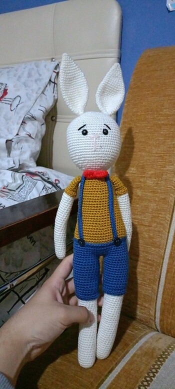Amigurumi oyuncak tavsan