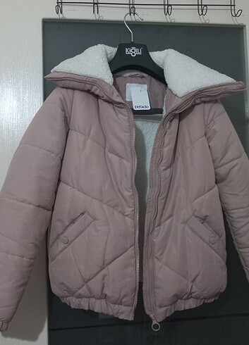 Pembe Mont