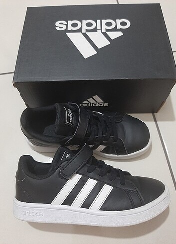Adidas spor ayakkabı