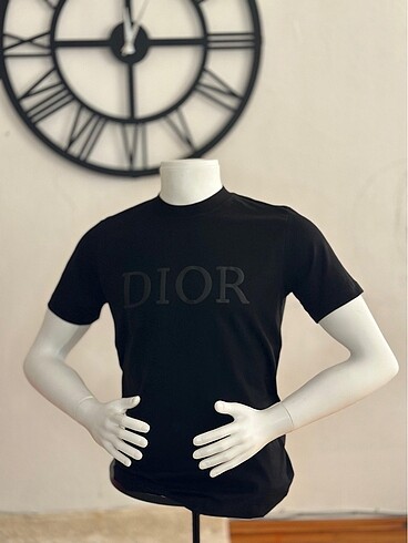 CHRİSTİAN DİOR TSHİRT