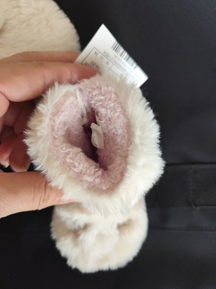 BEBEK PANDUF PATİK Kürklü Beyaz Kız Ev Terliği - Görsel 4