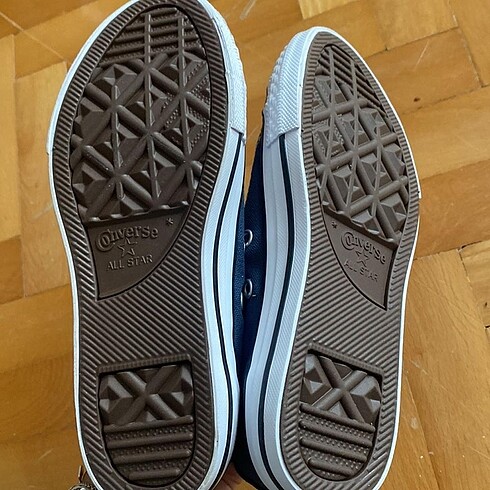 32 Beden lacivert Renk Orijinal Converse Spor Ayakkabı
