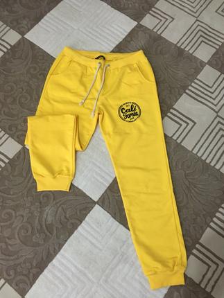 xl Beden L XL bedenleri kalmıştır