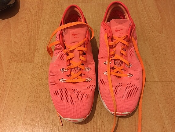 Nike spor ayakkabı