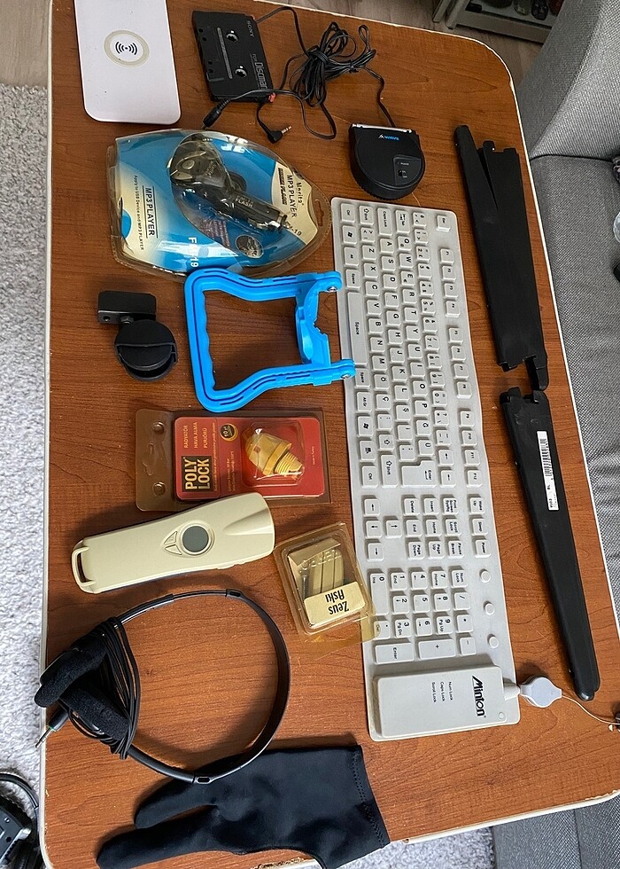 Çeşitli eşyalar toplu olarak - Görsel 2