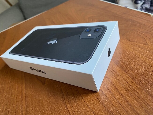 Apple Apple iPhone 11 Black hasarlı Orjinal kutusu
