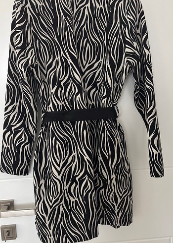 m Beden siyah Renk Zebra Desenli Kaban
