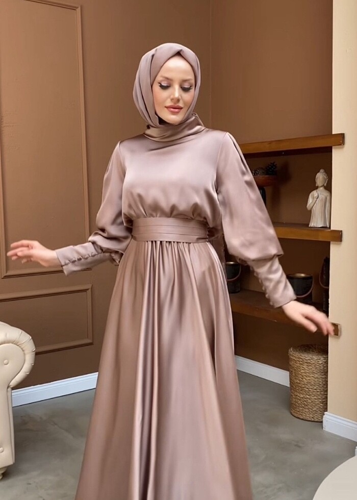 Hülya Keser vizon saten abiye ???? - Görsel 5