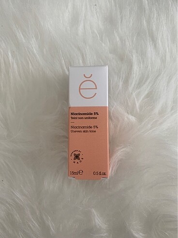 Etat pur niacinamide