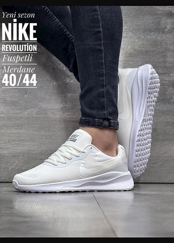 Nike Bağcıklı Erkek Spor Ayakkabı
