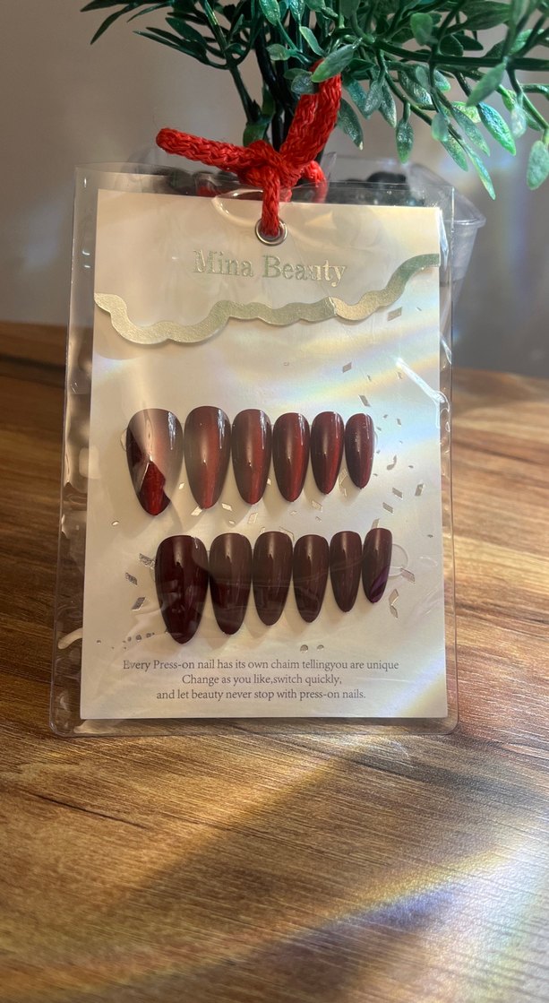 Flash efektli kırmızı takma tırnak - Görsel 4