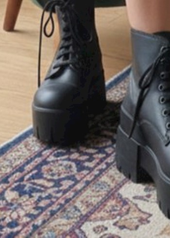 Yüksek Topuklu Siyah Deri Kadın Bot - Görsel 4