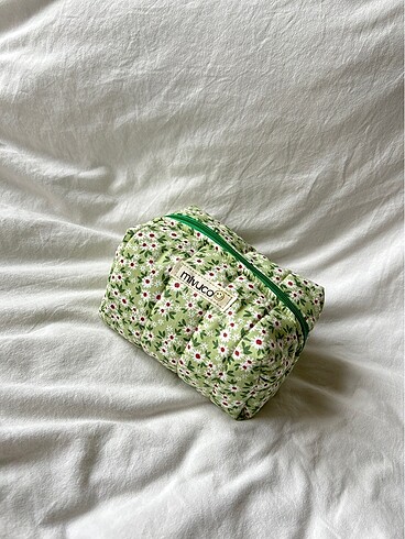 Yeşil çiçekli makyaj çantası-orta boy