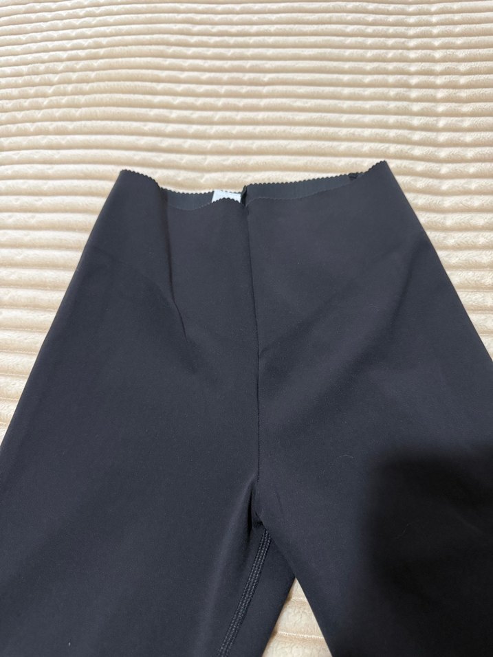 Oysho Siyah Kadın Bol Paça Esnek Kumaş Pantolon - Görsel 3