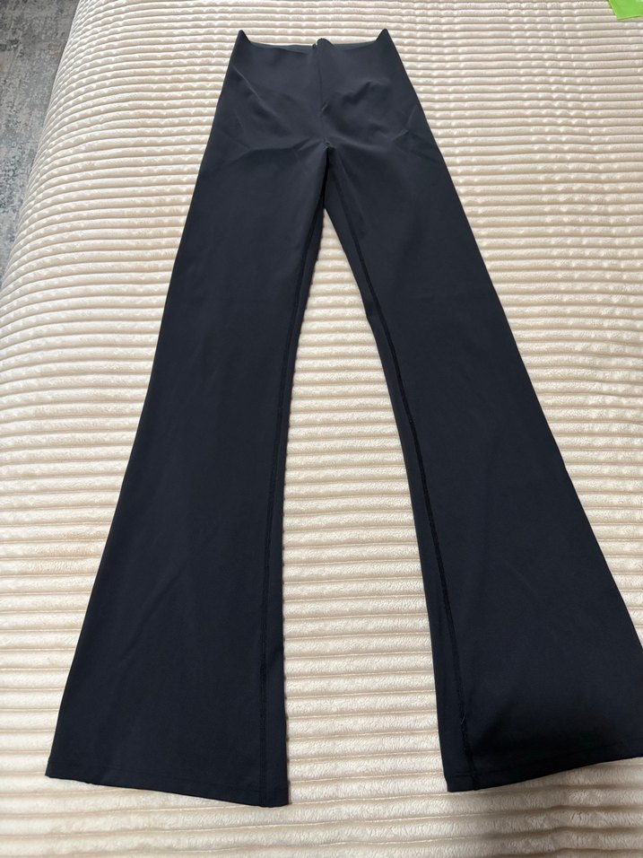 Oysho Siyah Kadın Bol Paça Esnek Kumaş Pantolon - Görsel 4