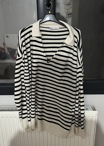 Zebra Desenli Gri Kısa Kollu Kazak - Görsel 2