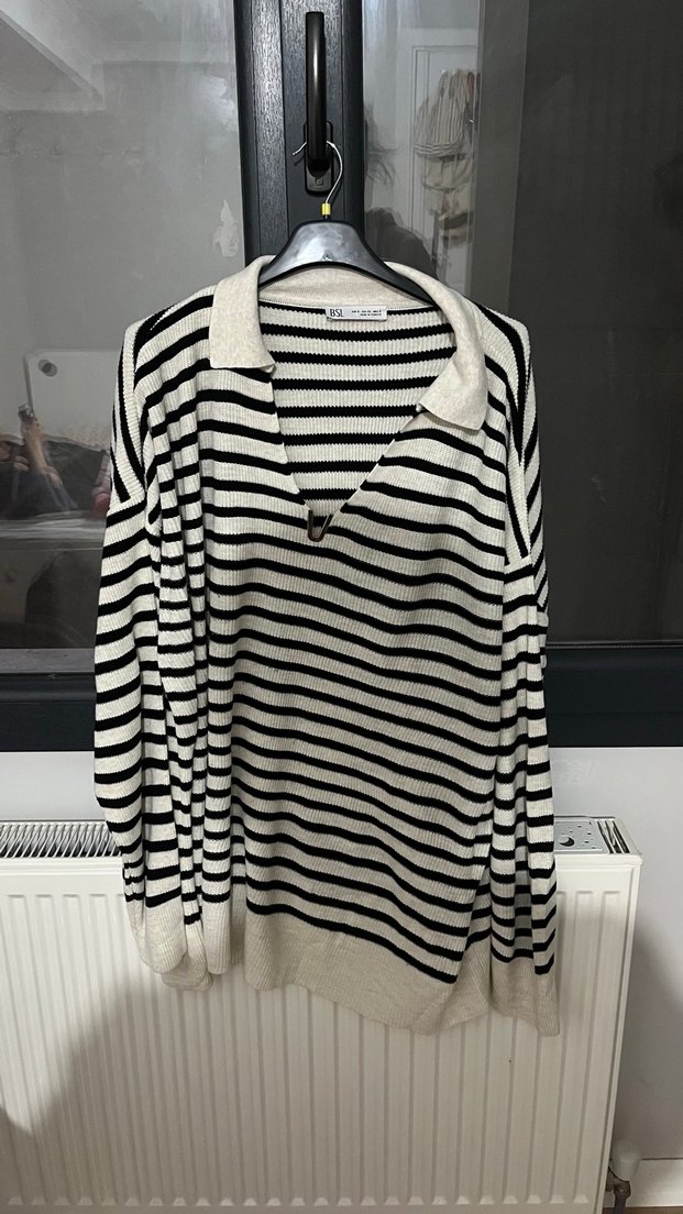 Zebra Desenli Gri Kısa Kollu Kazak - Görsel 2