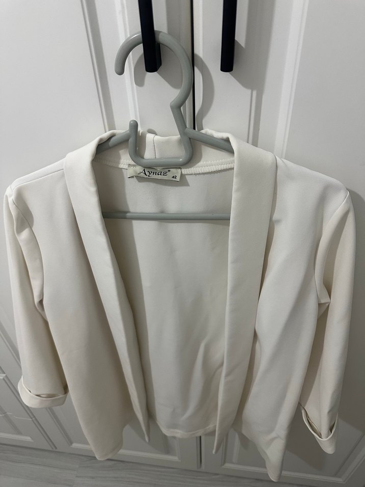 Beyaz Drapeli Kadın Midi Blazer - Görsel 4