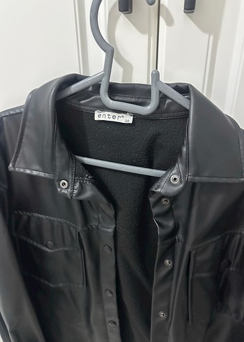 Düğmeli Siyah Deri Kadın Ceket - Görsel 3