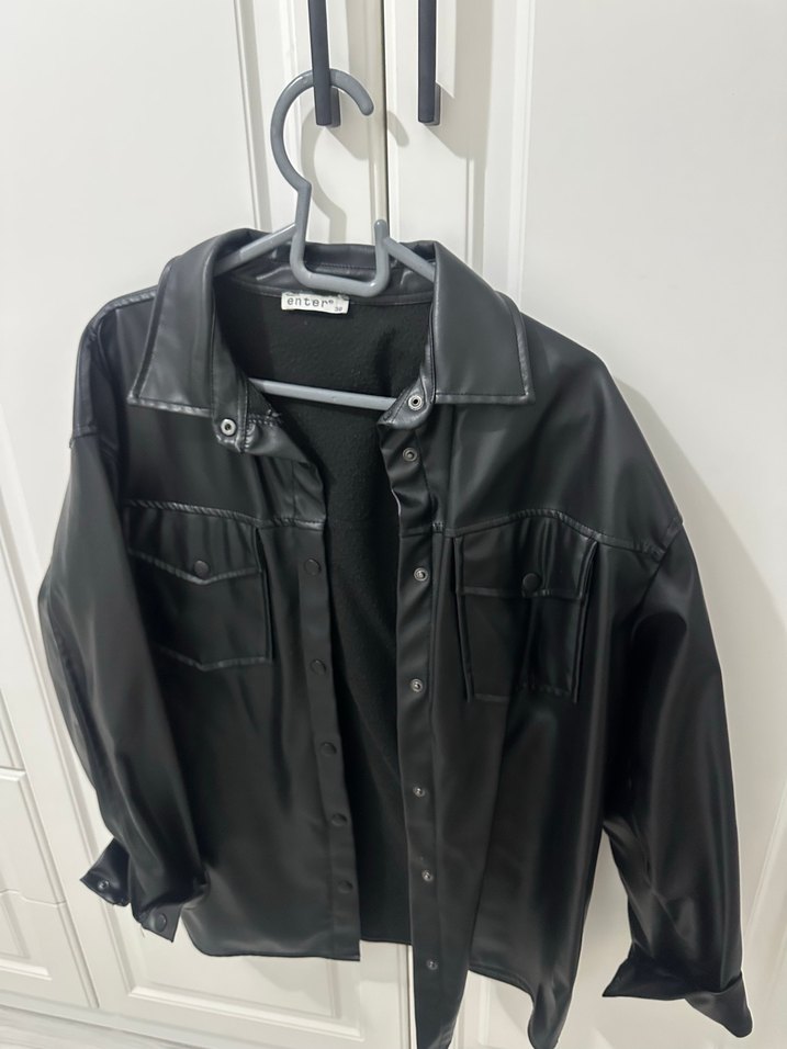 Düğmeli Siyah Deri Kadın Ceket - Görsel 4
