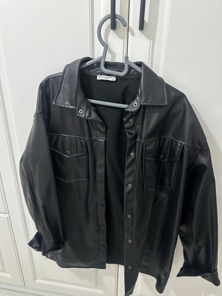 Düğmeli Siyah Deri Kadın Ceket - Görsel 2