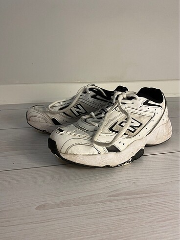 37 Beden New Balance Spor Ayakkabı