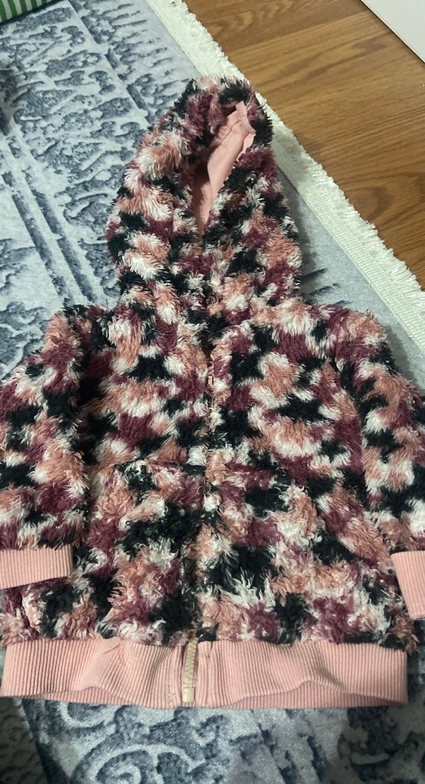 Kız Çocuk Çok Renkli Kapüşonlu Kürklü Ceket - Görsel 3