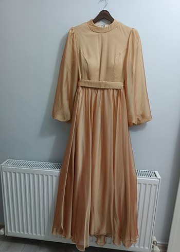 bisküvi rengi  Uzun Kollu Saten Abiye - Görsel 2