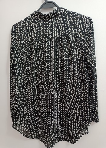 H&M Düğmeli Siyah Yılan Desenli Kadın Gömlek