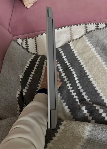 Gri Lenovo Dizüstü Bilgisayar - Görsel 9