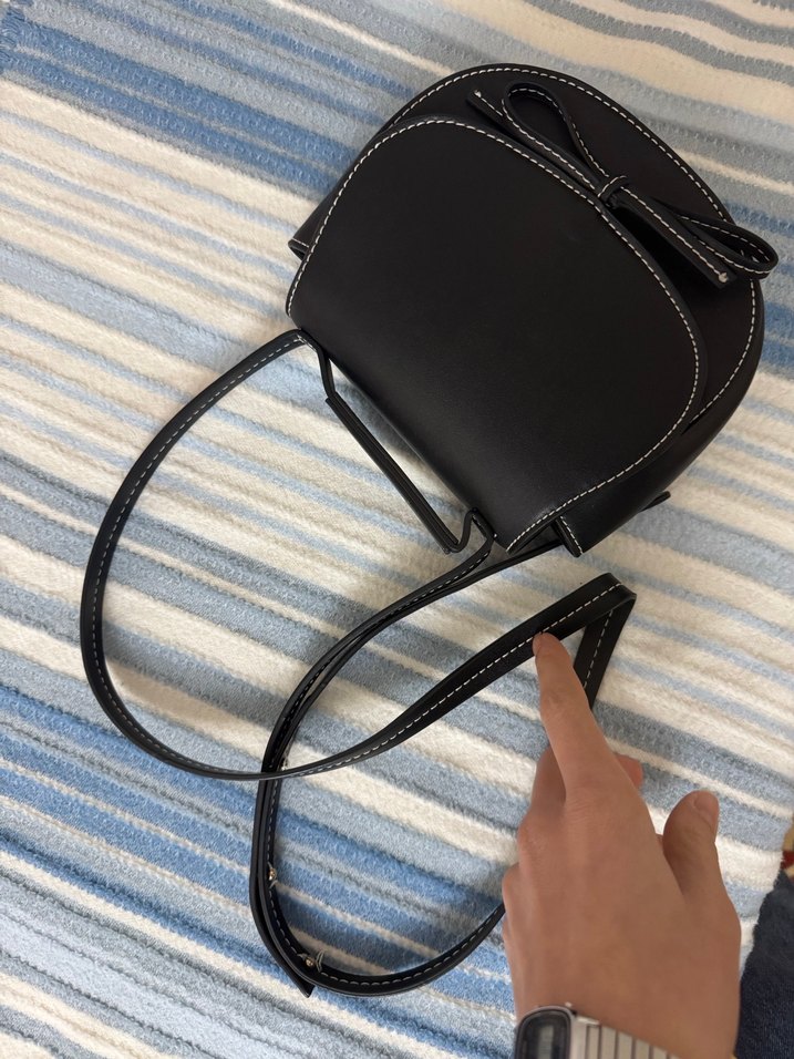 Siyah Deri Tokalı Kadın Omuz Çantası - Görsel 5