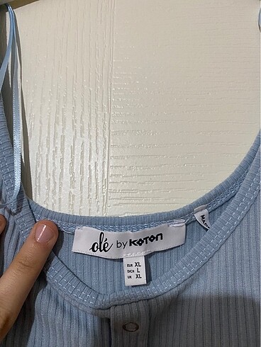 Koton Mavi crop