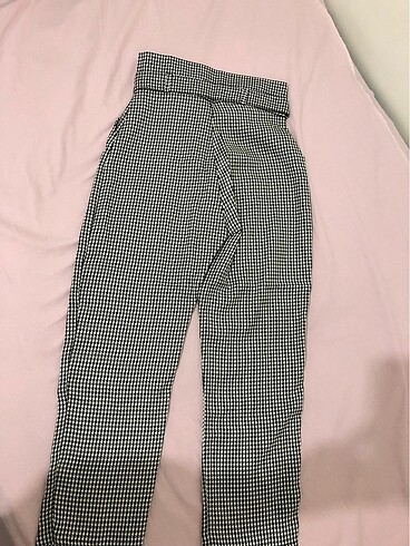 Alice & Olivia Kaz ayağı desenli, kuşaklı Yüksel bel kumaş pantolon