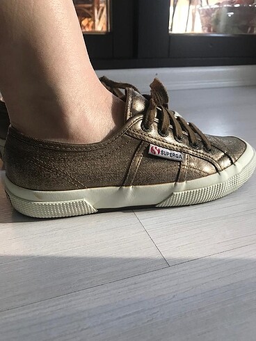 Orijinal ürün bronz parlak SUPERGA